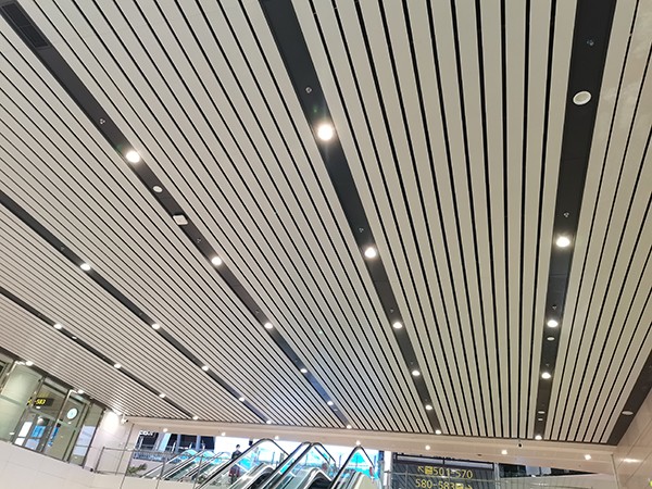 消防智能疏散系統(tǒng)：復(fù)雜建筑中的疏散利器還是難題？